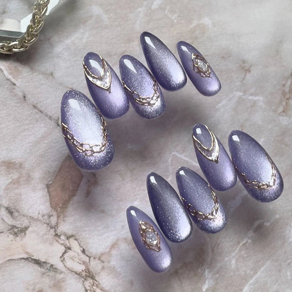 Press-On Nails The charm is white, autumn and winter, purple cat's eye, metallic, simple, detachable, manicure, almond nails, 24 pieces