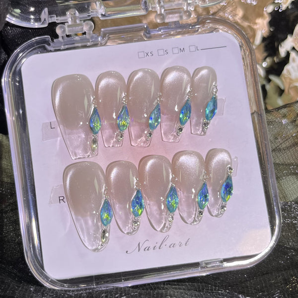 Press-On Nails Gel Nails DIY Nails Pure handmade light therapy wears nail blue tears, delicate cat's eye, peacock blue diamond nail art, and wears nail products