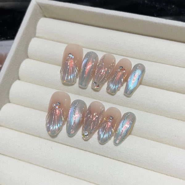 Purely handmade light therapy wearable mermaid micro dream hand-painted fantasy three-dimensional fishtail aurora cat's eye flash summer nail art