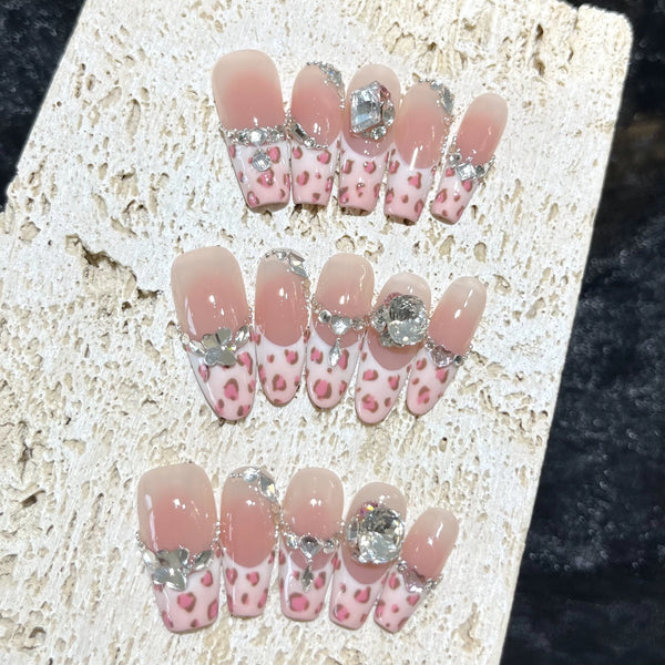 Pink Panther handmade light therapy wearable nails net red French hot girl pink sweet cool leopard print wearable nails finished product